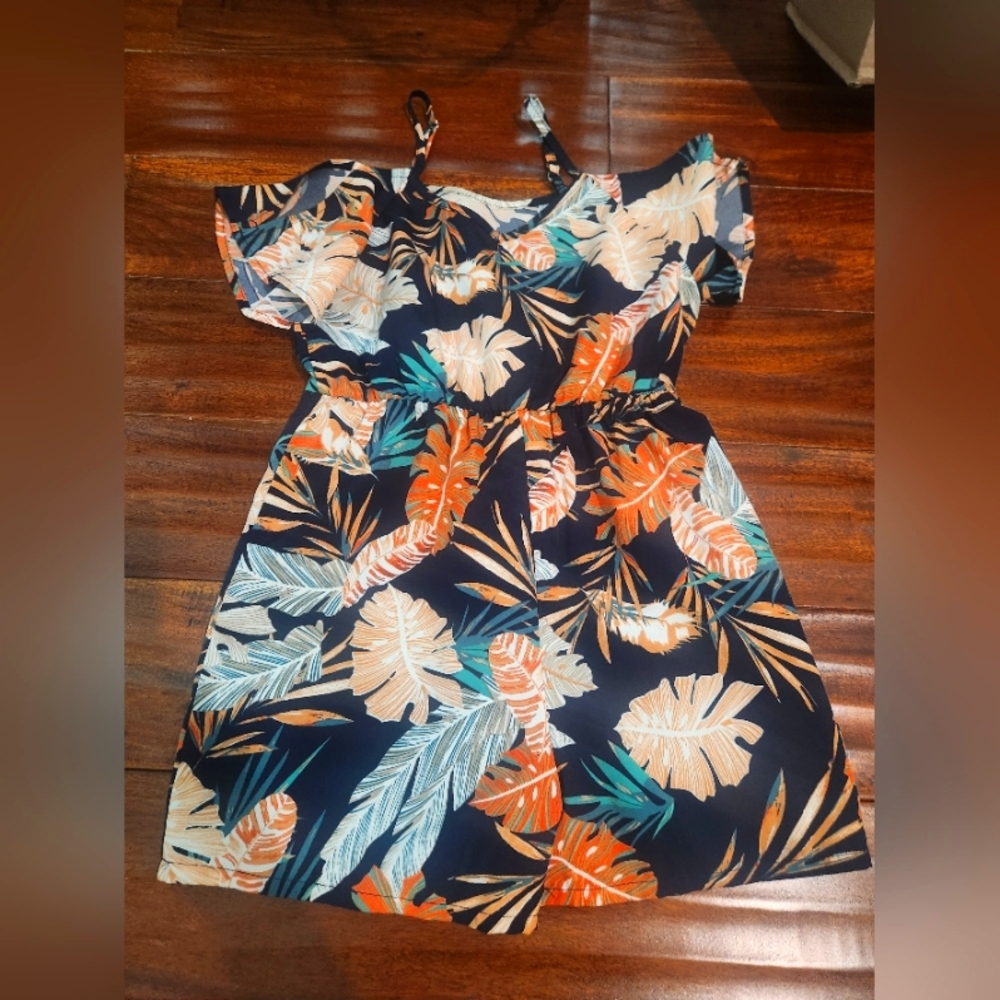 Mommy and Me Floral Leaf Pattern Off-Shoulder strap Romper Size 6-7 EUC